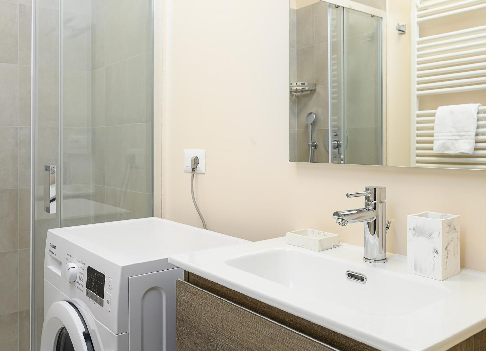 Suites In Porta Garibaldi & Chinatown - City Center Well Connected Mailand Exterior foto